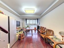 银兆公寓 90.06平2居 南北向简装修 随时签约