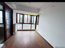 急售 高标准精装修四房 虎形山头牌 门口就是南师 近地铁莱电