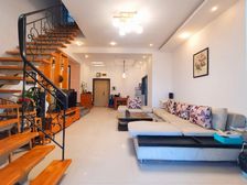 江北区 佳华十佳小区带超大屋顶花园 四房视野好居家安静