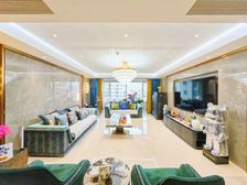 新出,奢装大宅,5居室4卫,4个车位,1地下室,急售,品质房