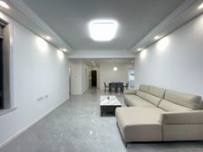 送全新产权车位, 有大四房,位置安静,送全新豪装!