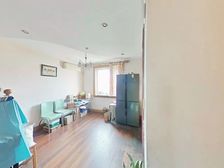 凌云天地旁,顶复,南北通风,主卧朝南,采光通风