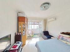 精装修,带固定车位,位置安静,有电梯,房东诚心出售