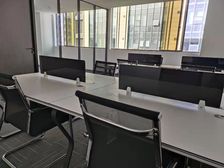 租四千 山西证劵大厦120平2办8工位 精装全配 自控 公卫