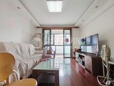 不用看报价,跟我看带您拿 亻氐价,校服对二梯队,诚售,有钥匙