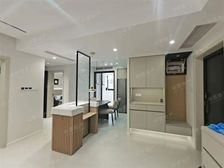 电梯房,大两房,环境优美,近商圈