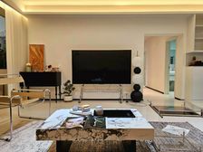 有车位,有电梯,环保材料精装,随时看房,价格好谈