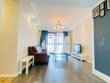 杨浦滨江,内环2014年,带车位,南北通大二房,出国