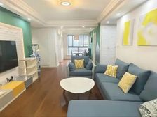 在寂静中品味,在喧闹中生活,此房深情并茂!品质小区