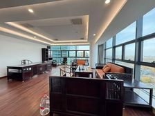 亦庄门户位置紧邻地铁口业主自用精装带隔间家具可实地註册随时看