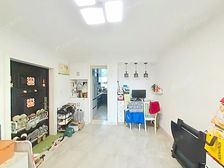 近地铁2号线,干净整洁,拎包入住,看房方便