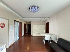 新上笋盘 中间楼层 税费各付 诚意出售 价格可聊 看房方便!