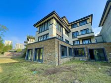 】华侨城【临河】独栋别墅,花园500㎡,客厅6米挑高