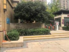 1.7 仅24万!巴南近轻轨18号线 近公园 正规两房