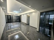 楼下就是市场,全新豪华装修,送全屋家私电器阳台对公园