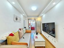 西环里三个大阳台落地窗 楼下车位充足 实景拍摄拎包就可以入住