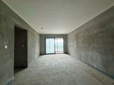 五街区视野在好的朝向,正看阳光大草坪丶业主诚心卖