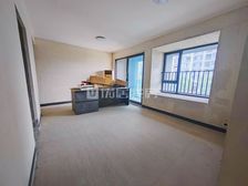 海成轨道0309 正南朝向 有电梯 近地铁 次新小区