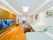 新装修婚房出售!落地双阳台中央空调 品牌家具家电全送!速抢