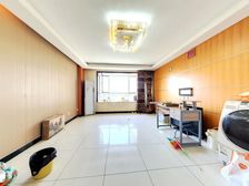 (物业直售 用金0.5)雍景四季 3室2厅 141.22平