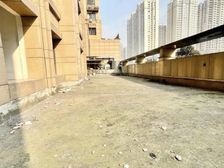 新上!急售!标准套四带超大平台,安静位置,通透户型!