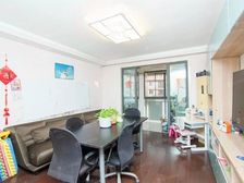 电梯高层大三房,看房随时,小区中心位置,春就是商业,价格可谈