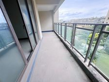 中央公园旁边,板式洋房,一梯两户朝中庭, !!!