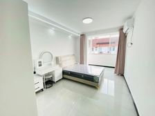 七中书包 小三房户型可拎包入住 诚心出售 价格可谈