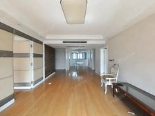 (极目楚天)顶楼复式,五房方正格局,看房方便,业主诚意出售。