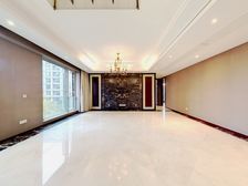 九龙仓玺园三面采光南北通三房 诚意出售 看房方便 带车位