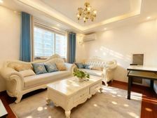 北新泾地铁口 少有正规三房!电梯已加装 出国急出 看房随时!