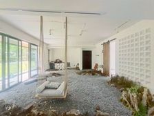 曹家湾轻轨站,花园洋房。周边配套成熟。出行方便