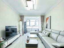 劲爆消息 业主砸盘急售 稀缺2加一户型 看房随时 有固定车位