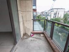 近中山医院,临青浦新城地铁,诚意出售,送产权车位