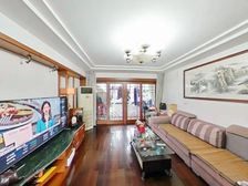 商业配套成熟 中间好楼层 装修好 南北通透 正规商品房