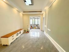 新上好房 精装两室 带花园 未占用 拎包入住 随时看房!