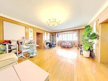 中岚大楼 4室2厅 156.8平