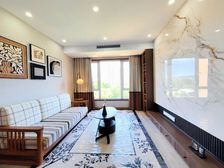 带车位 洋房小区 可 招商依云江湾 全新精装两房 大厨房