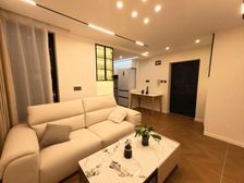 新上笋盘!全屋精装 厨卫朝北 全明户型 有电梯 带充电车位