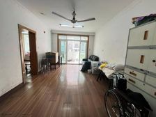 景江苑C区 1室1厅1卫 简单装修 210万元