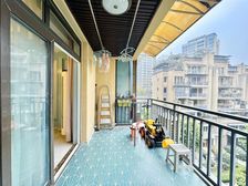 带大露台 地铁站50 上丁跃世界 豪装大三房洋房来电少8万