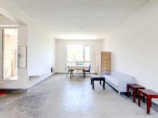 有大露台,满五年税少,中间楼层,视野宽阔,采光充足