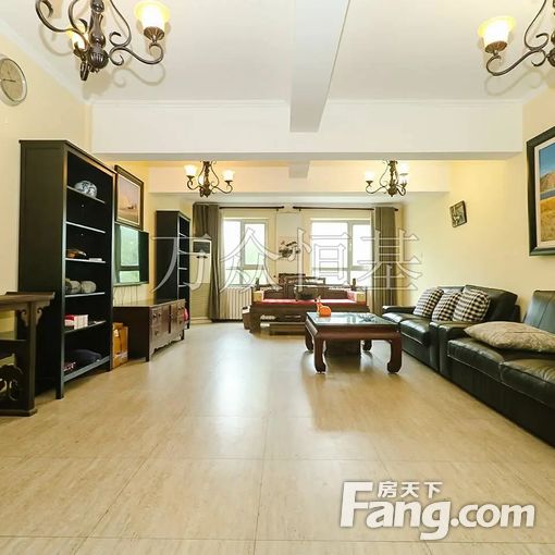 王府花园 精装联排 5-6卧室 居家家电 看房方便