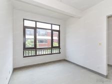 碧云壹零 1300万 4室2厅3卫 毛坯格局极好,看房随时