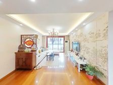 新上精装复式三房两卫,使用面积130以上,送大露台,价格可谈