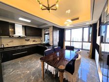 团城山佳木198,改善性住房。157平纯边户大3房2卫