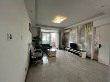 浦秀馨苑 3室2厅2卫 简单装修 368万元 118平米