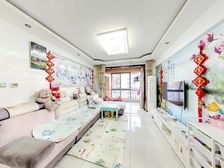 高新旁,近云巴,户型方正,居住舒适