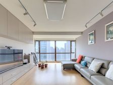 曹家渡大三房两梯一户采光好!看房方便业主诚意出售