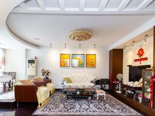 俯瞰苏州河,小区环境优美,天然氧吧